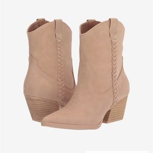 Dolce Vita Western Ankle Boot